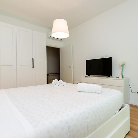 Vivimi Home Fiordalisi Stile & Comfort Vicino Metro Милан Экстерьер фото